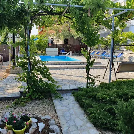 Jerine * Tribunj (Sibenik-Knin)