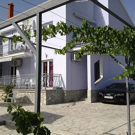 Apartment Jerine
