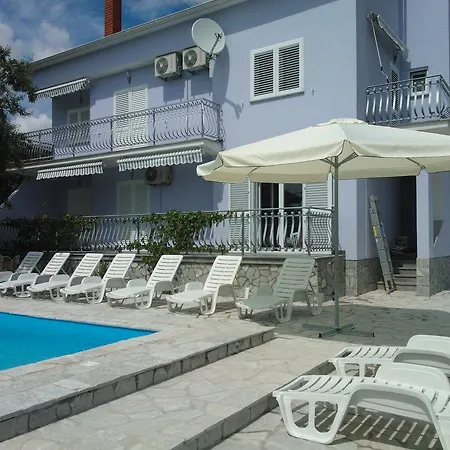 Jerine Apartment *